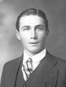 Clarence R Ainsworth