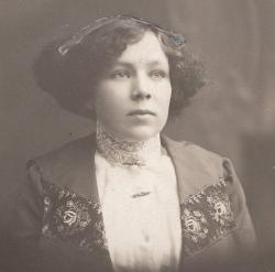 BARNDON Lila