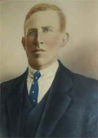 Willis E Clarke