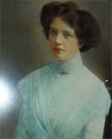 Emily M Jordan